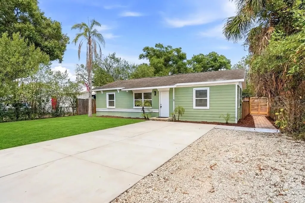 8403 N 46th Street Tampa FL 33617