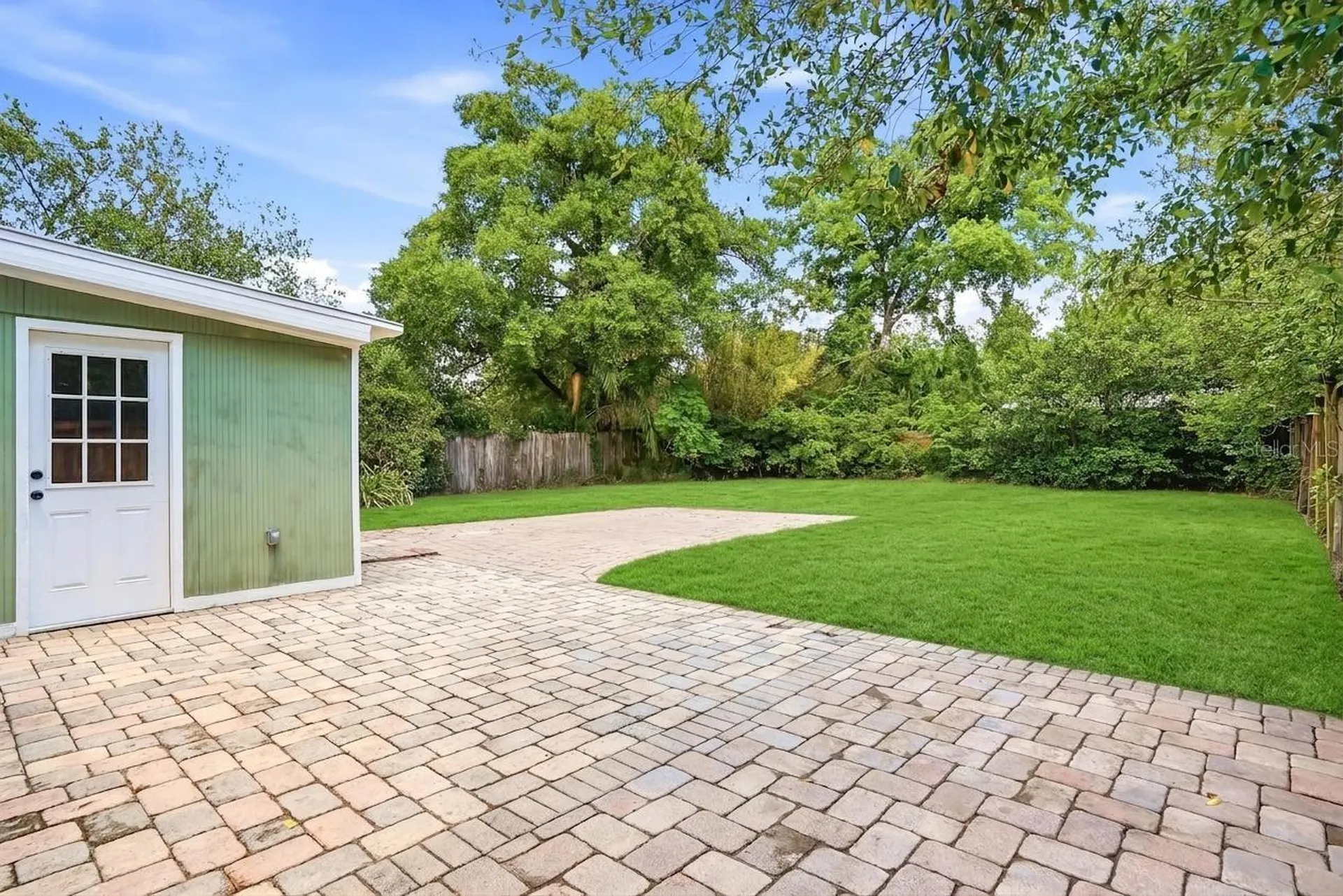 8403 N 46th Street Tampa FL 33617