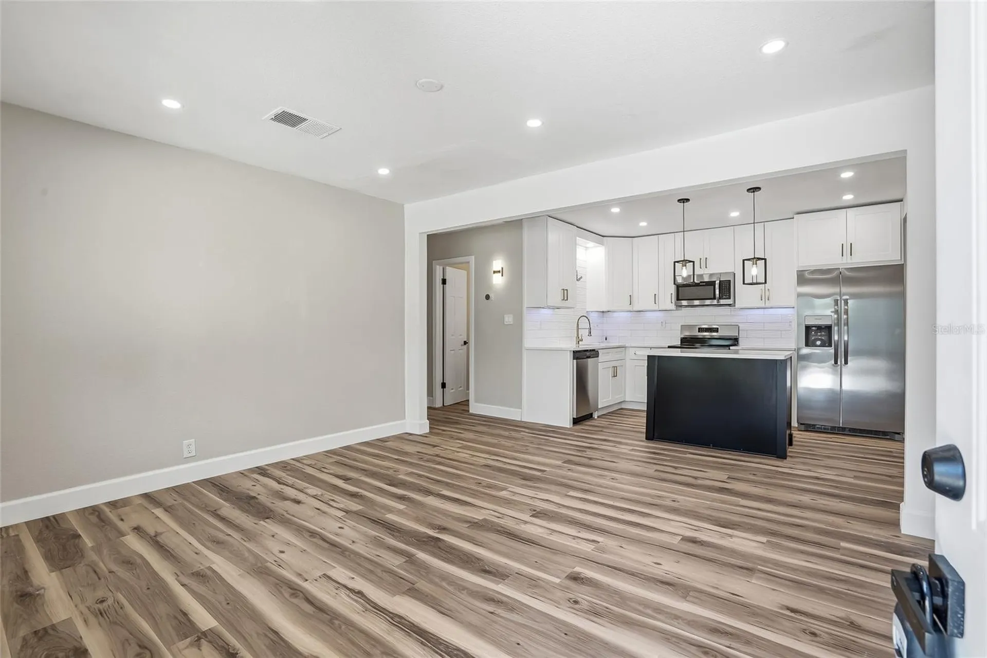 8403 N 46th Street Tampa FL 33617