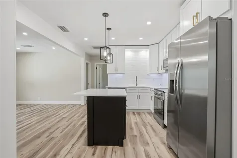 8403 N 46th Street Tampa FL 33617