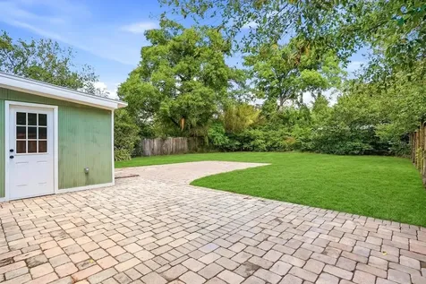 8403 N 46th Street Tampa FL 33617