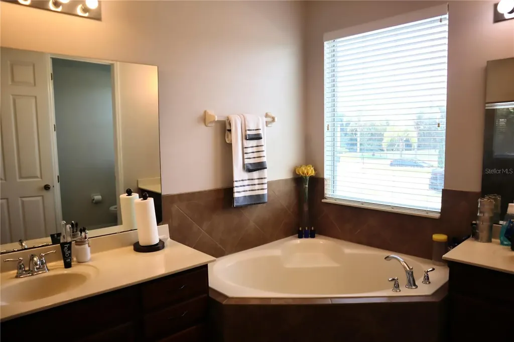 2100 Misty Glen Drive Apopka FL 32712