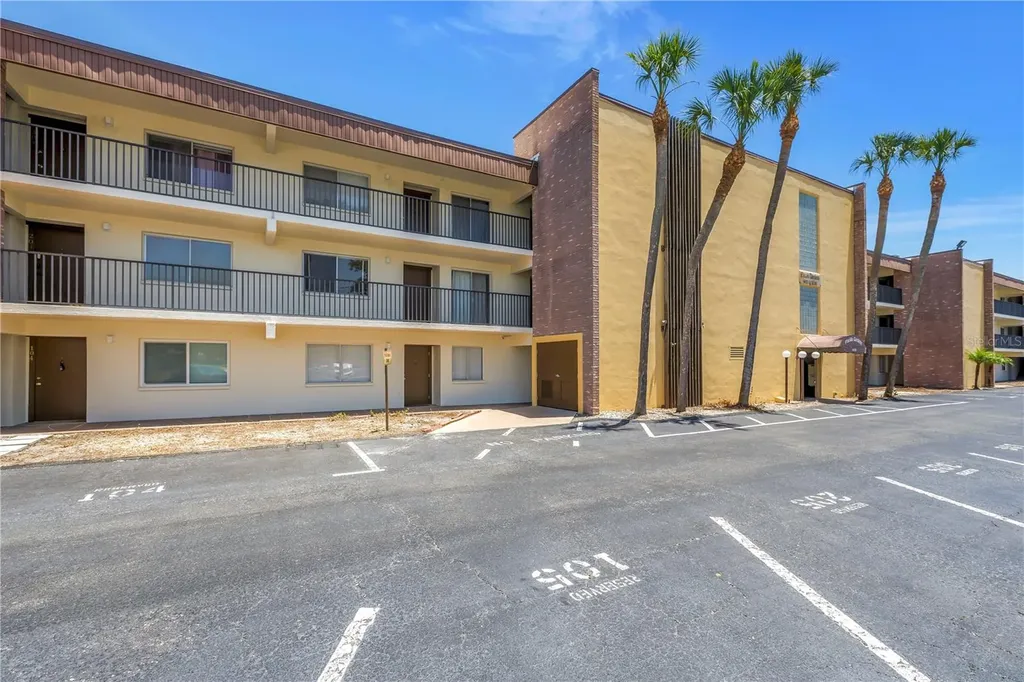 4435 1st Street NE St Petersburg FL 33703