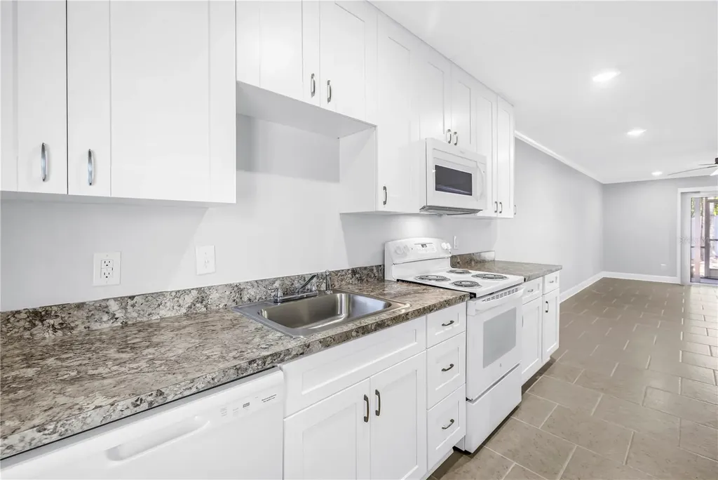 4435 1st Street NE St Petersburg FL 33703
