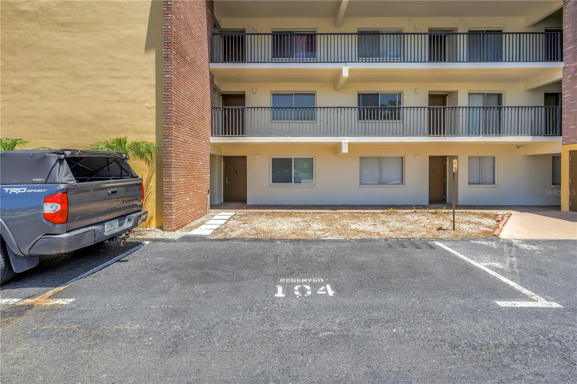 4435 1st Street NE St Petersburg FL 33703
