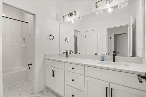 2137 Brighton Lane Orlando FL 32817