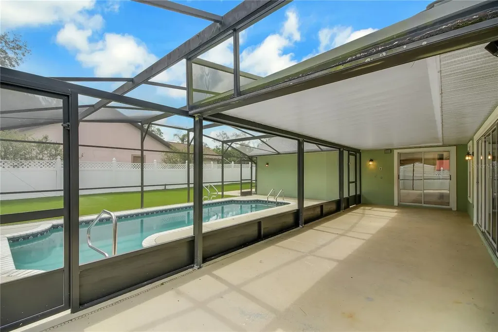 317 Woodland Trail Lady Lake FL 32159