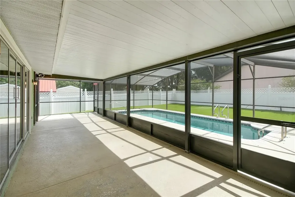 317 Woodland Trail Lady Lake FL 32159