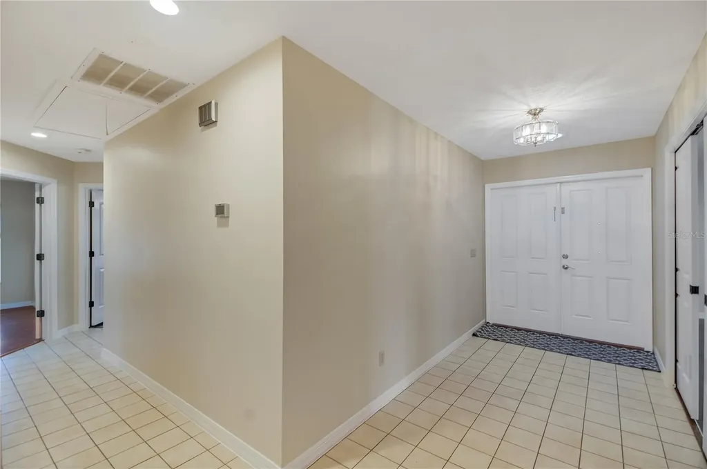 317 Woodland Trail Lady Lake FL 32159