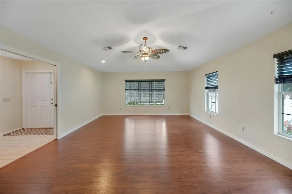 317 Woodland Trail Lady Lake FL 32159