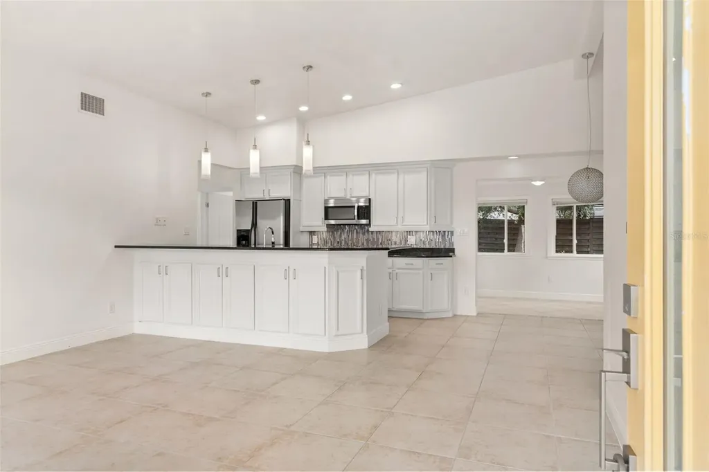3317 Bougainvillea Street Sarasota FL 34239