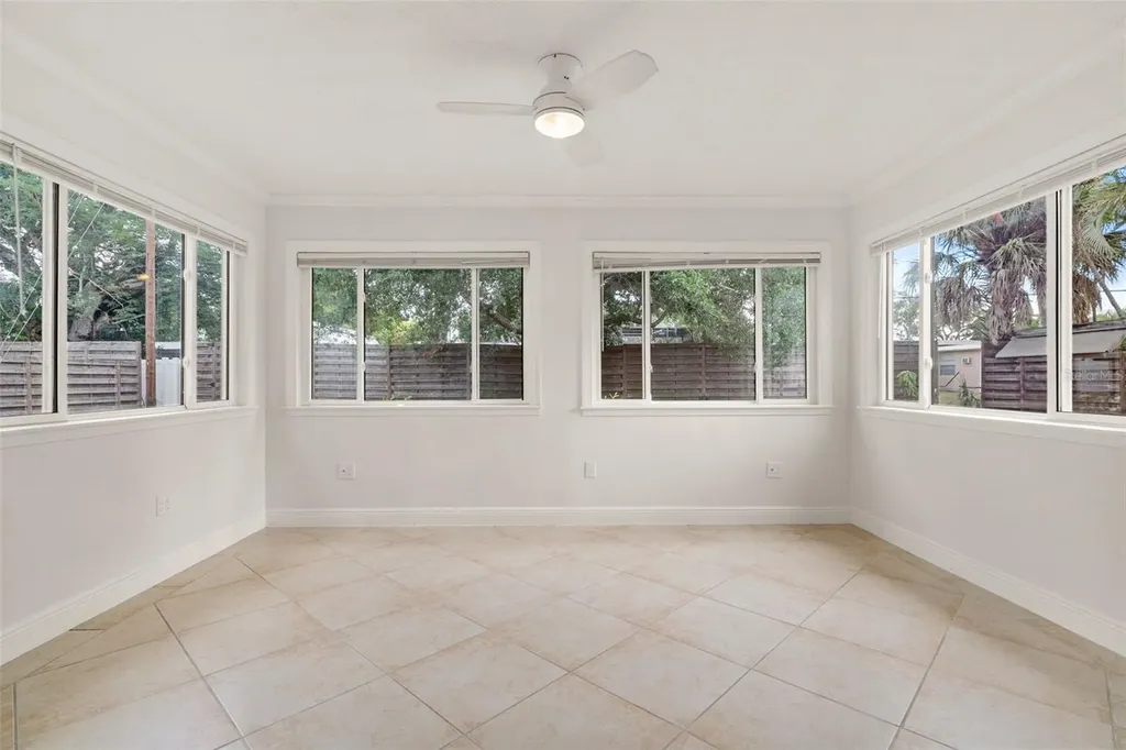 3317 Bougainvillea Street Sarasota FL 34239