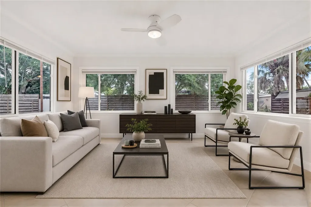 3317 Bougainvillea Street Sarasota FL 34239