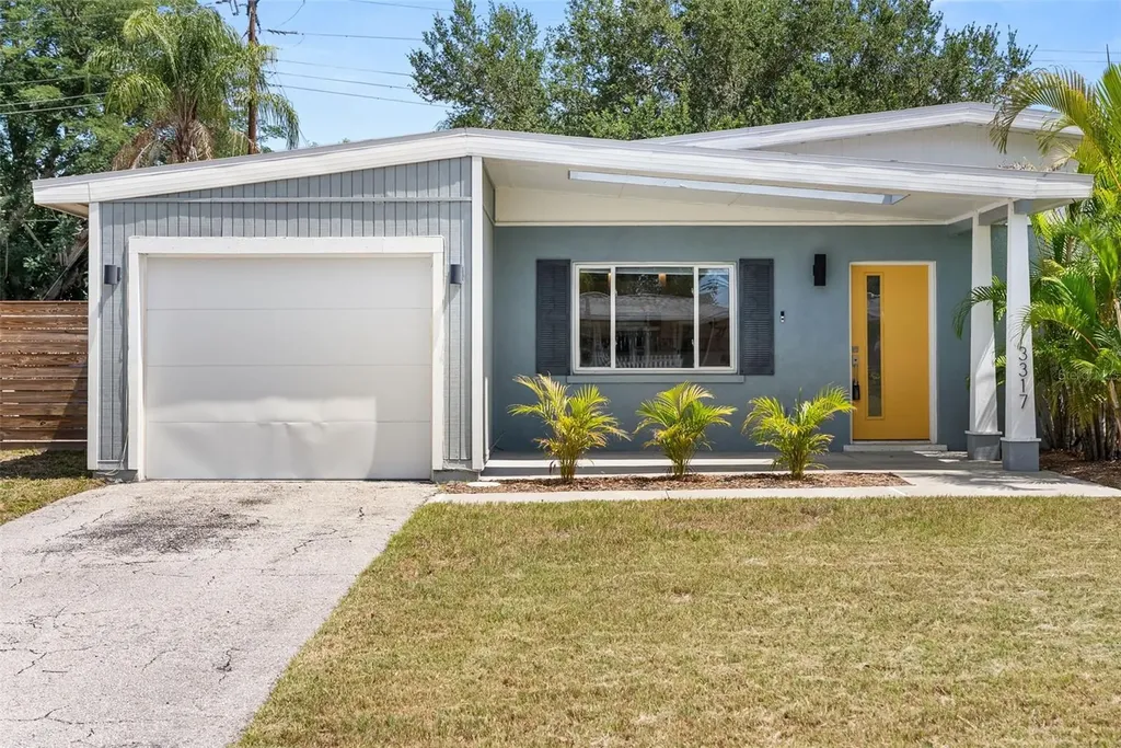 3317 Bougainvillea Street Sarasota FL 34239