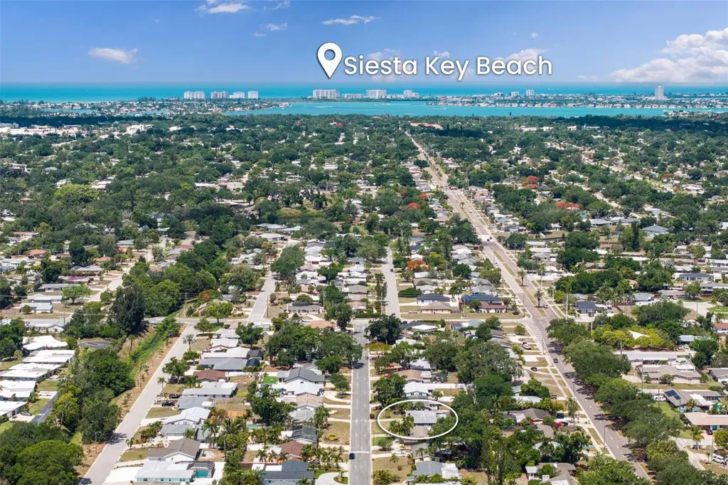 3317 Bougainvillea Street Sarasota FL 34239