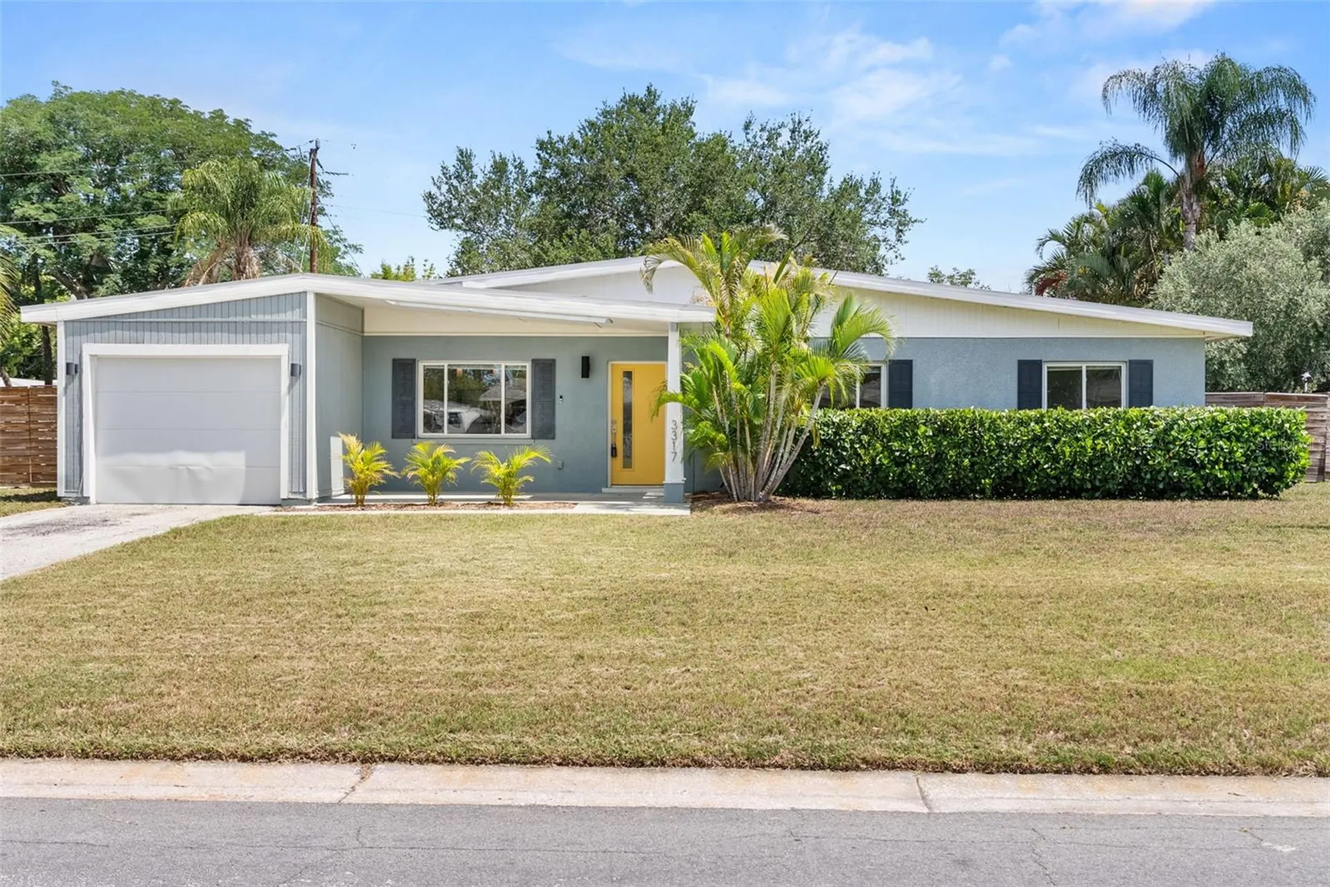 3317 Bougainvillea Street Sarasota FL 34239