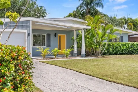 3317 Bougainvillea Street Sarasota FL 34239