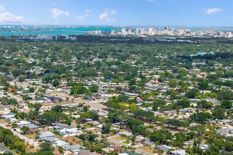 3317 Bougainvillea Street Sarasota FL 34239