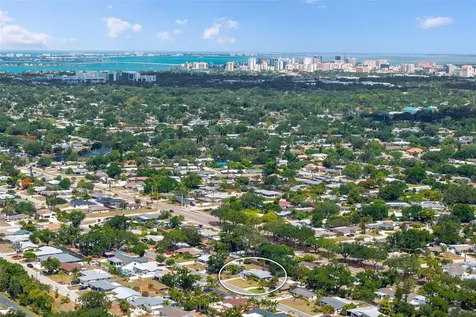 3317 Bougainvillea Street Sarasota FL 34239
