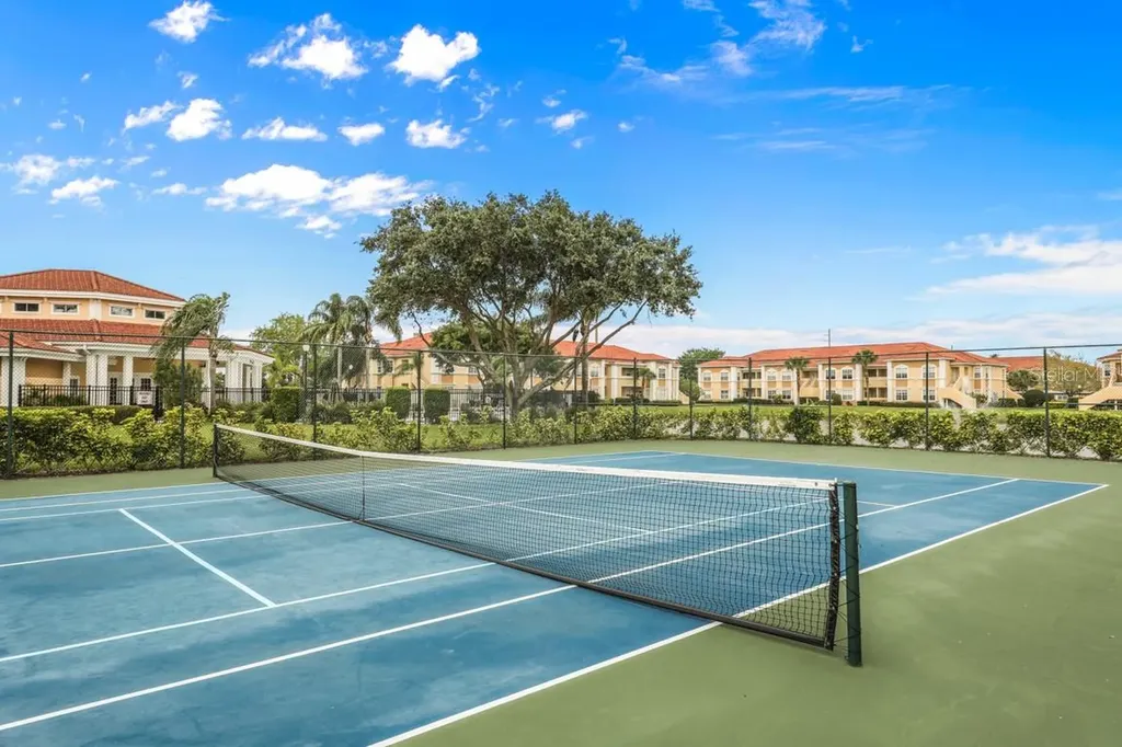 1025 Villagio Circle Sarasota FL 34237