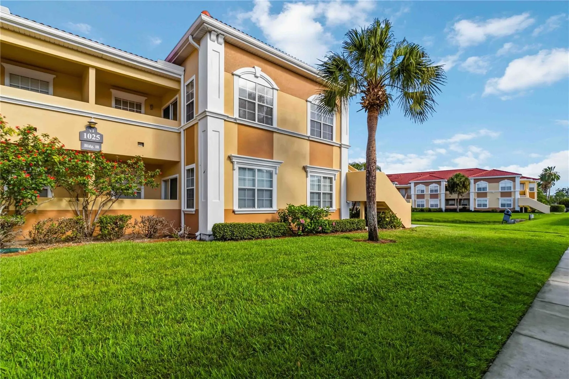 Sarasota FL, 1025 Villagio Circle, Unit 204
