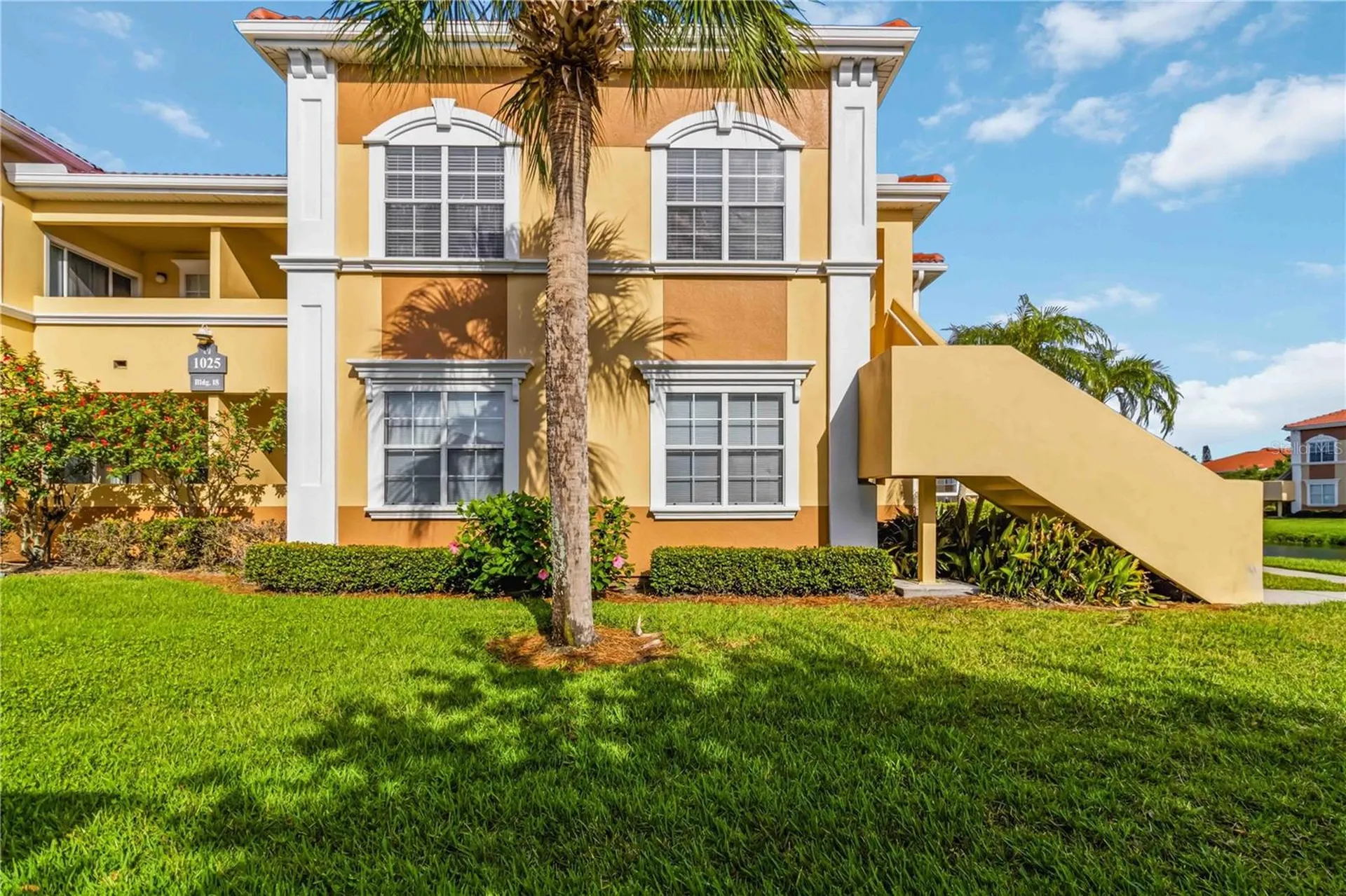 1025 Villagio Circle Sarasota FL 34237