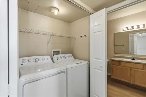 1025 Villagio Circle Sarasota FL 34237