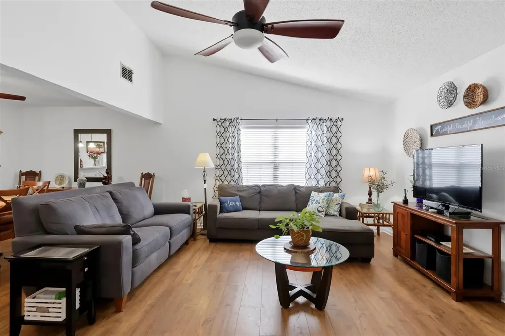 35086 Whispering Oaks Boulevard Dade City FL 33523
