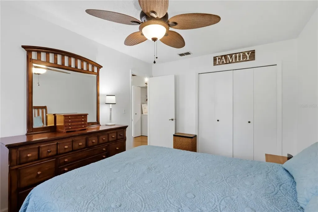 35086 Whispering Oaks Boulevard Dade City FL 33523