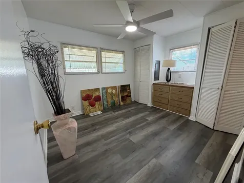 5221 Beechmont Avenue Sarasota FL 34234