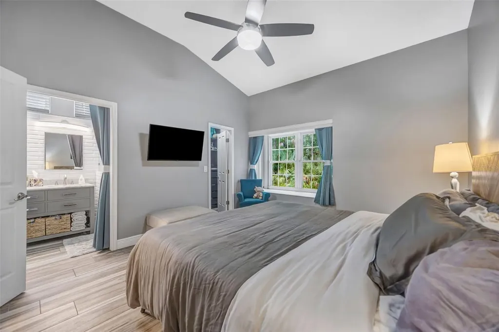 5018 Sterling Manor Drive Tampa FL 33647
