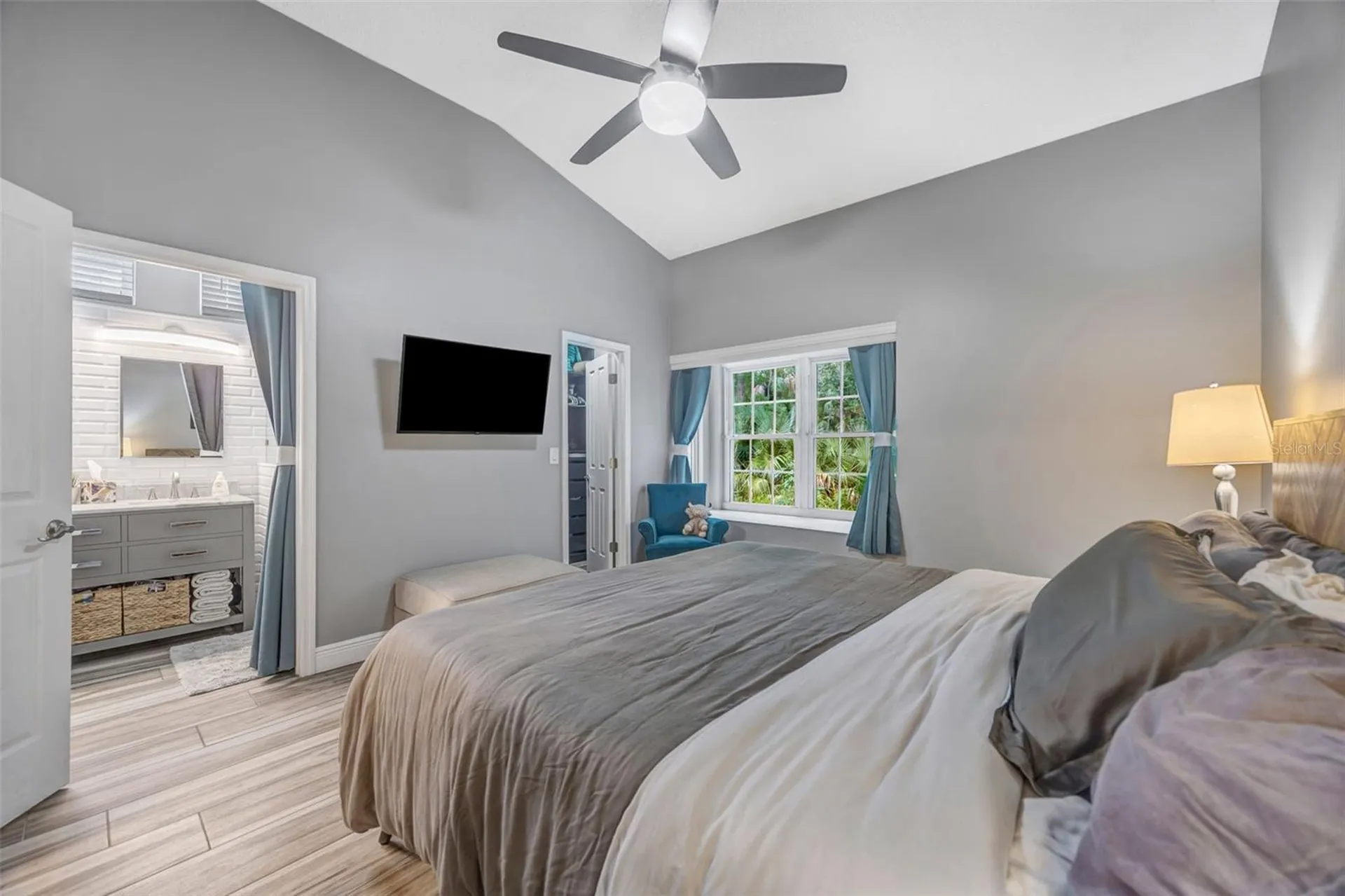 5018 Sterling Manor Drive Tampa FL 33647