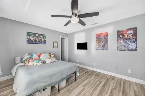 5018 Sterling Manor Drive Tampa FL 33647