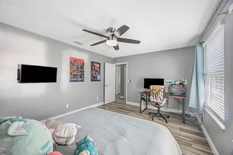 5018 Sterling Manor Drive Tampa FL 33647