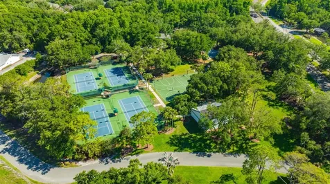 5018 Sterling Manor Drive Tampa FL 33647