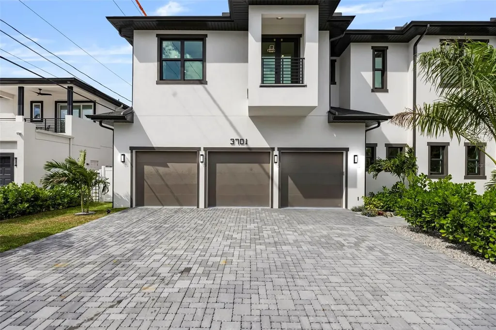 3701 S Lynwood Avenue Tampa FL 33611