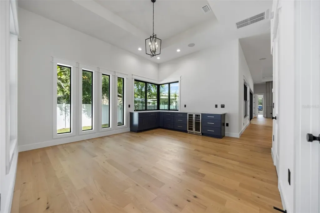 3701 S Lynwood Avenue Tampa FL 33611