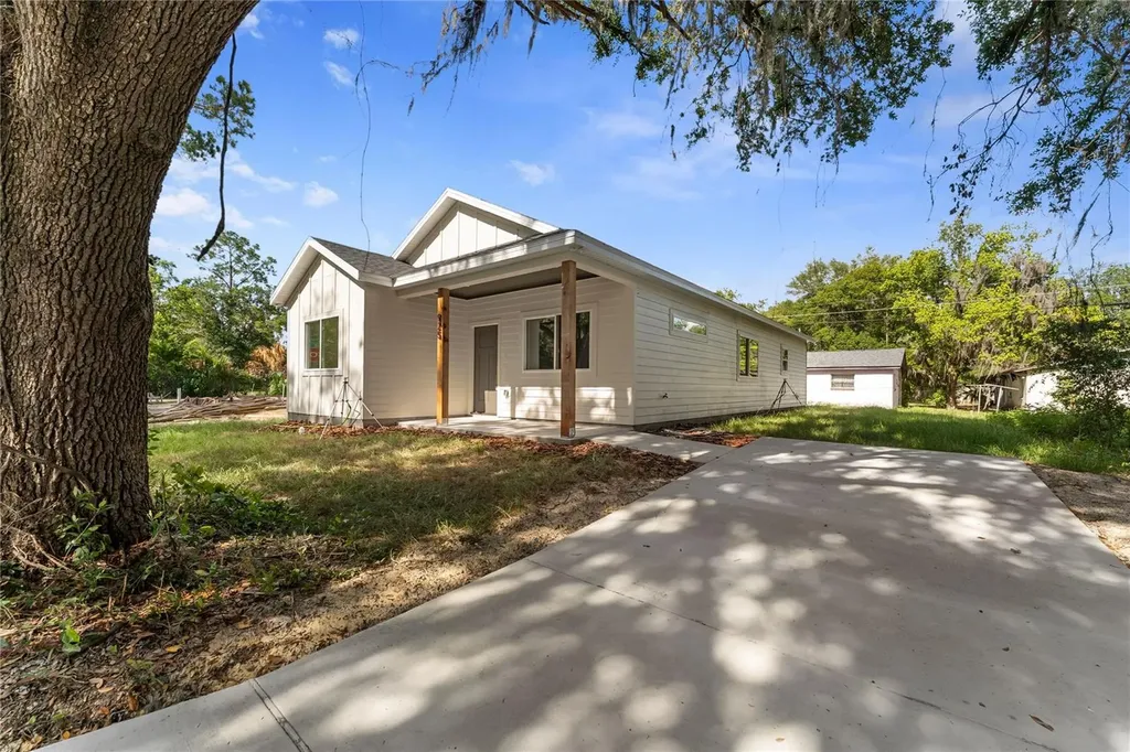 925 NE 17th Drive Gainesville FL 32641
