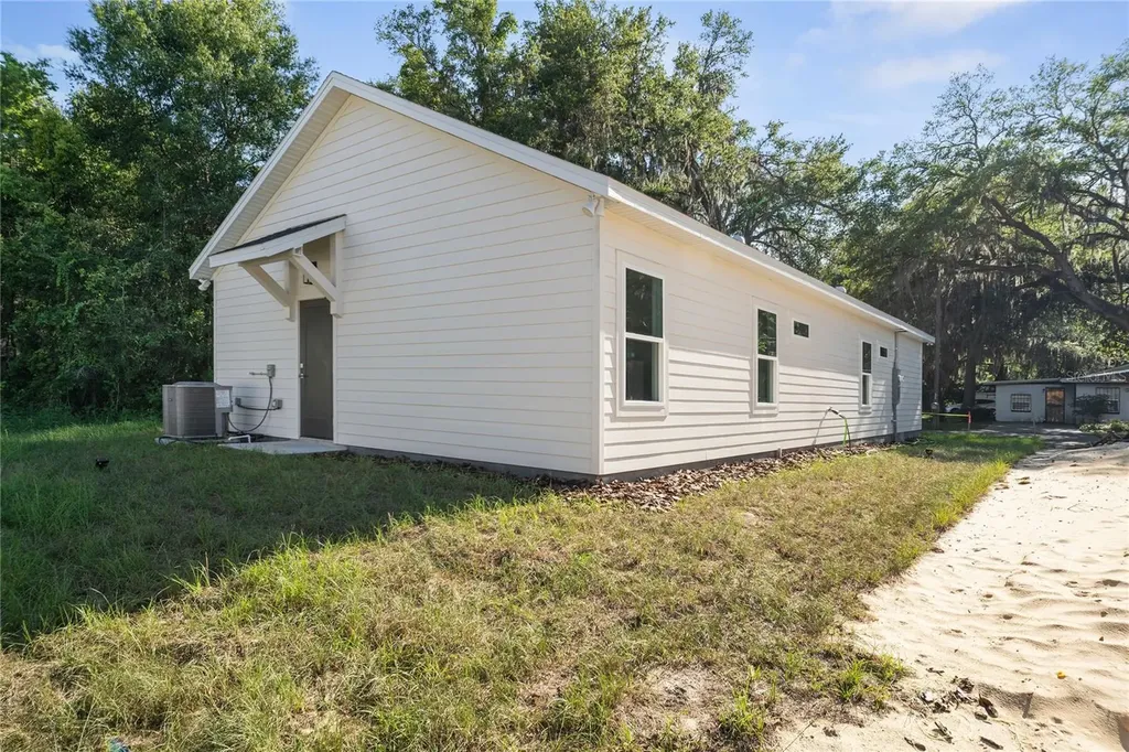 925 NE 17th Drive Gainesville FL 32641