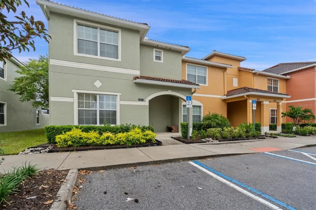 3071 Beach Palm Avenue Kissimmee FL 34747