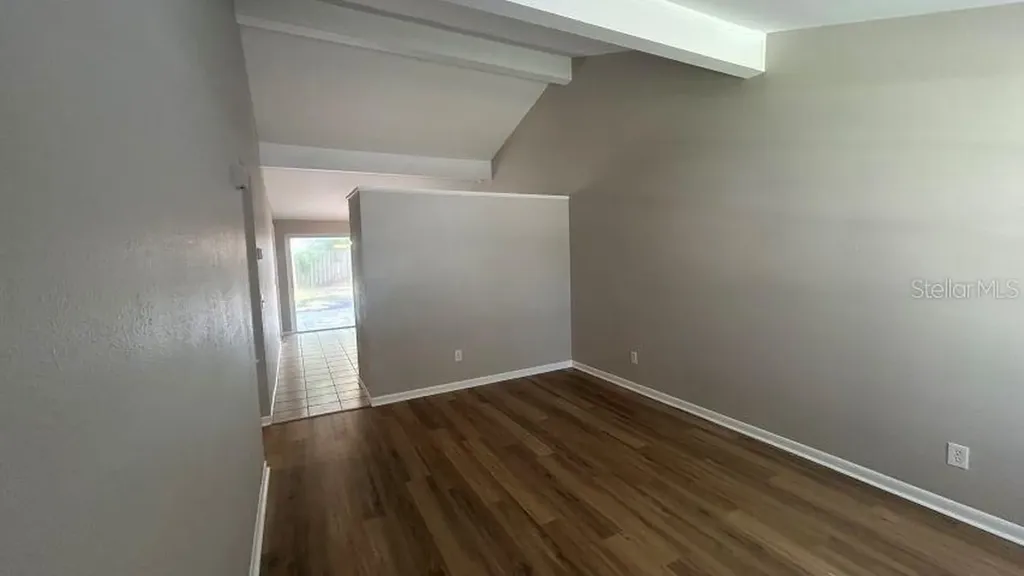 3216 Saddlebrook Avenue Tampa FL 33618