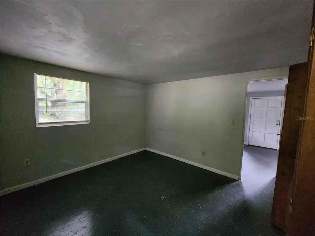 1958 NW 4 Street Gainesville FL 32609