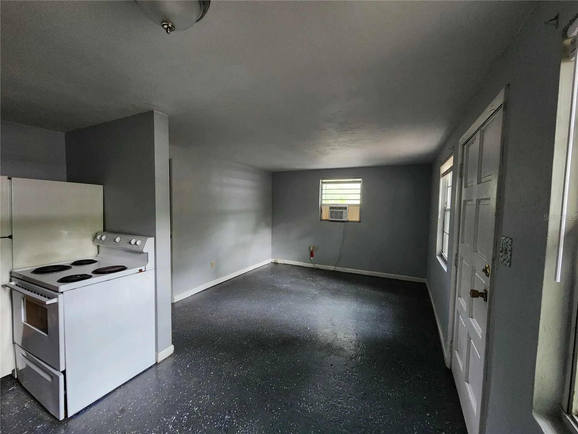 1958 NW 4 Street Gainesville FL 32609