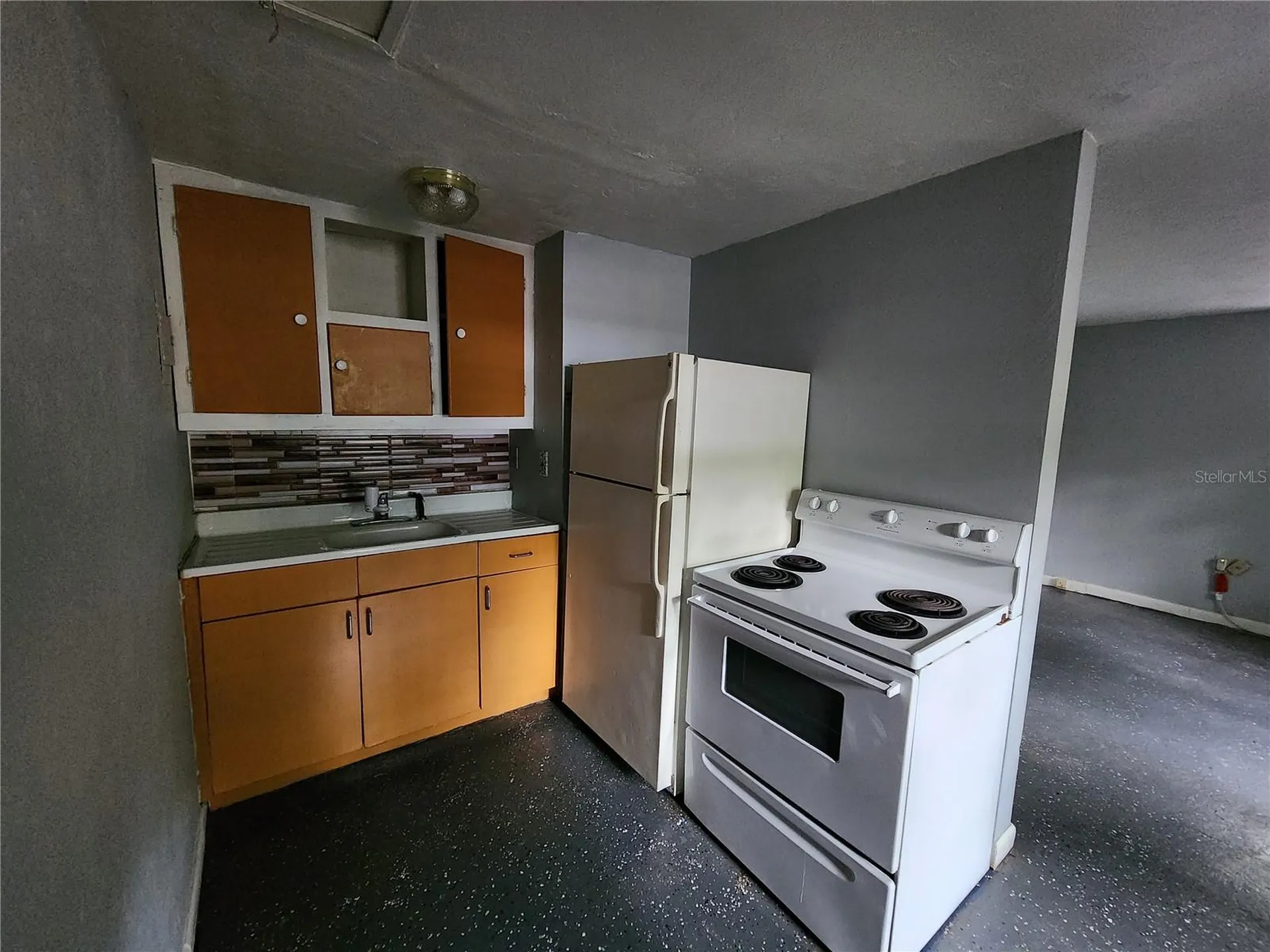 1958 NW 4 Street Gainesville FL 32609