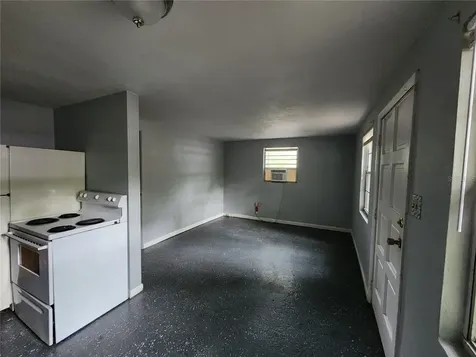 1958 NW 4 Street Gainesville FL 32609