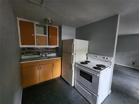 1958 NW 4 Street Gainesville FL 32609