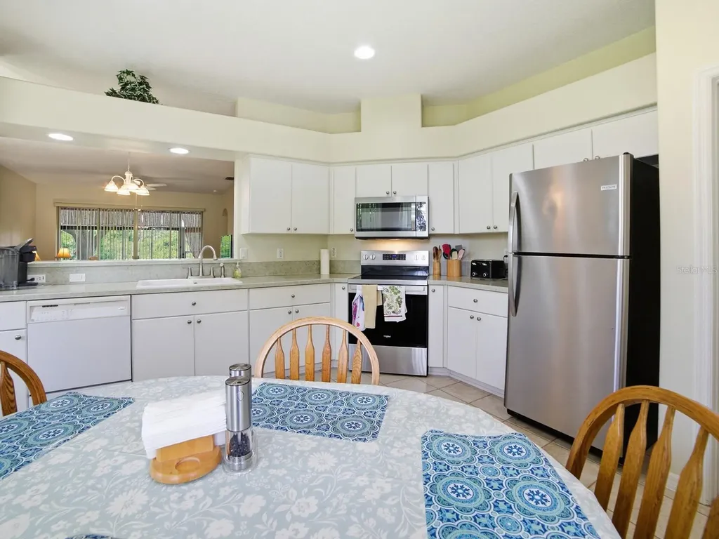 1431 Lake Villa Drive Tavares FL 32778