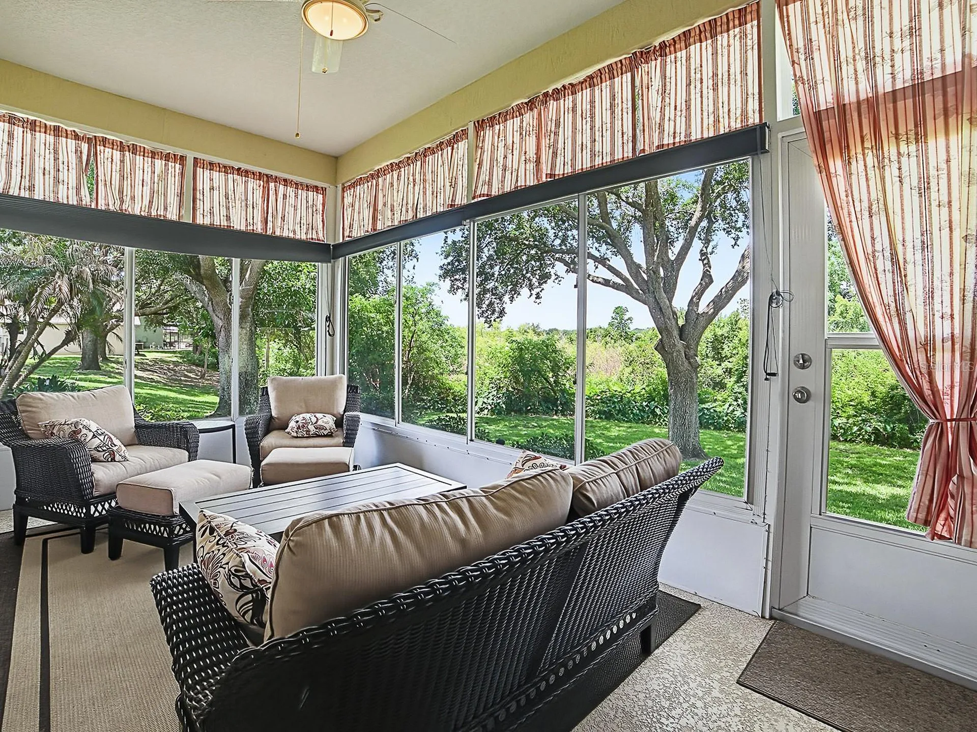 1431 Lake Villa Drive Tavares FL 32778