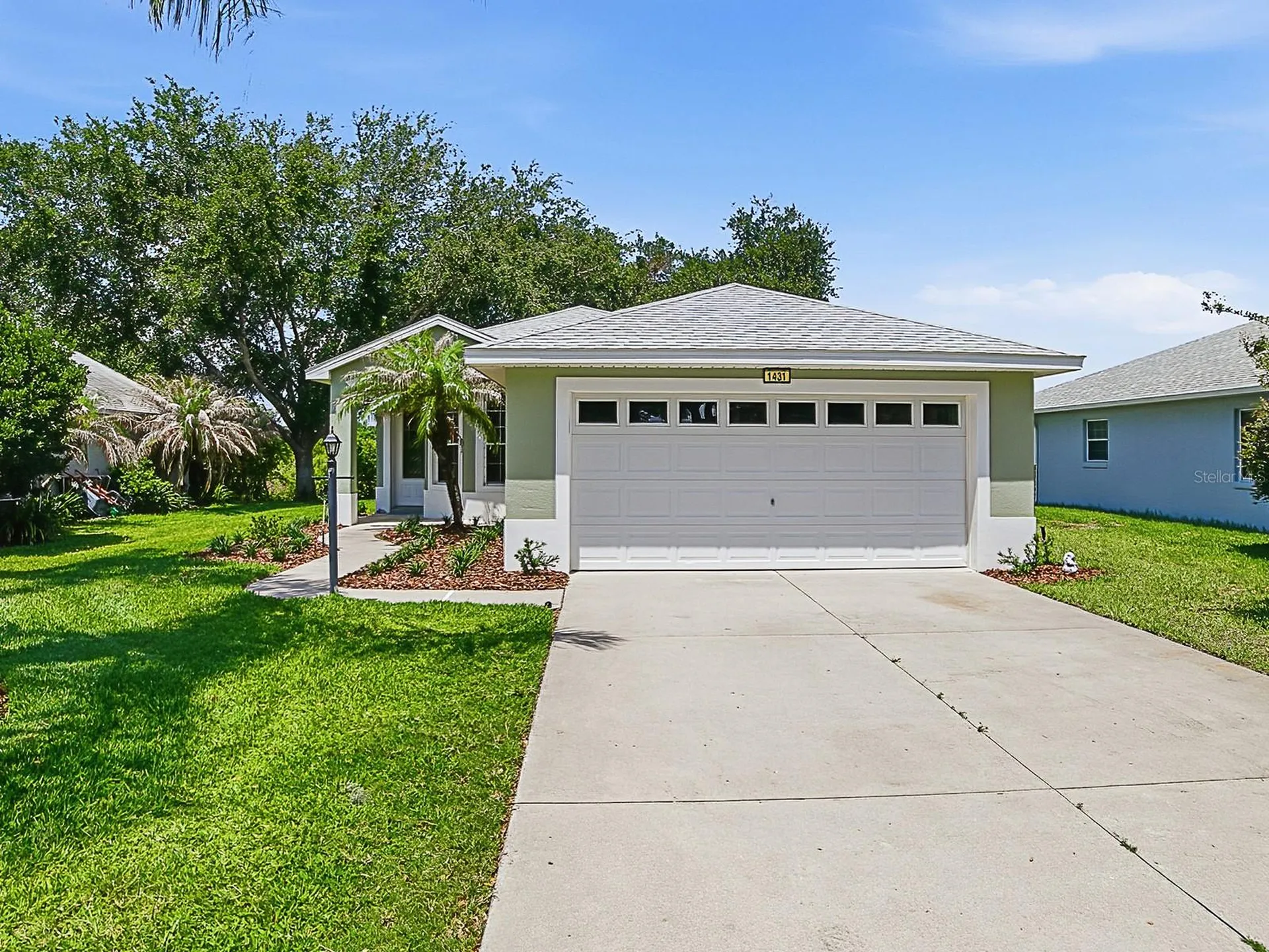 1431 Lake Villa Drive Tavares FL 32778
