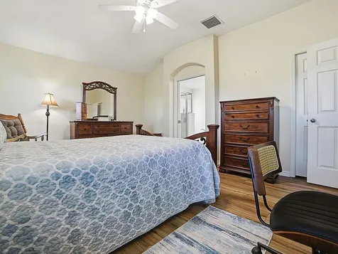 1431 Lake Villa Drive Tavares FL 32778